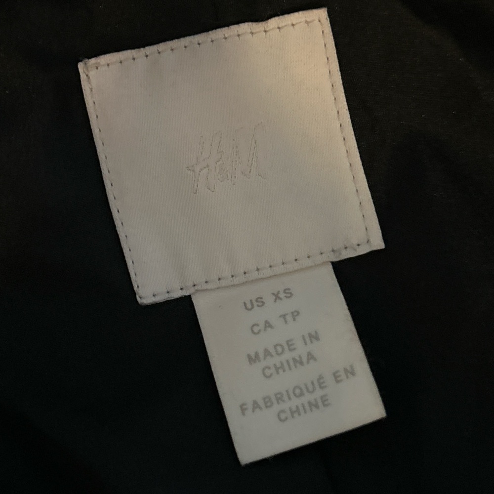 H&M Classic Double Breasted Black Trench Coat - Picture 4 of 6